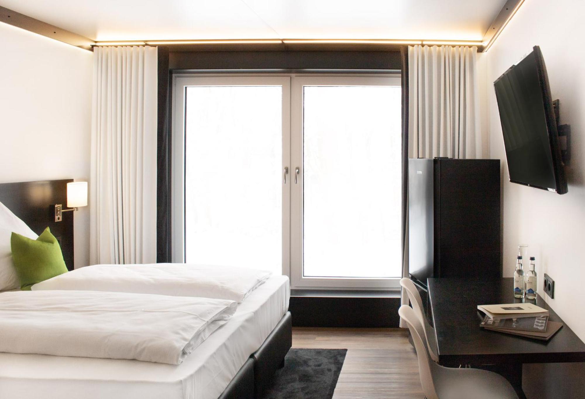 Gth Hotel By Wmm Hotels โกทา ภายนอก รูปภาพ